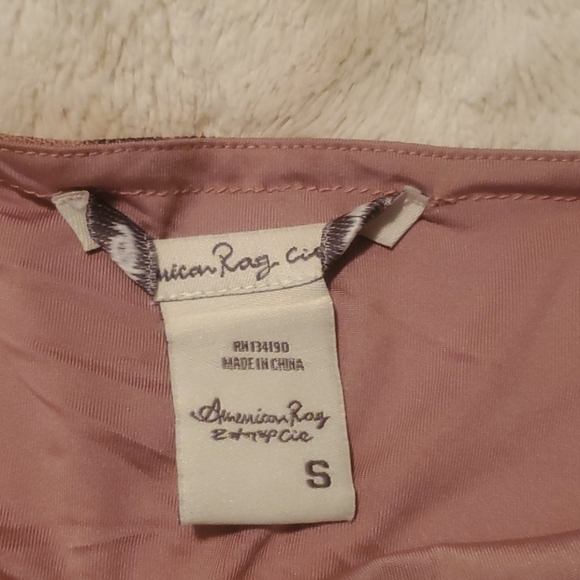 American rag ruffle sleeve buttons mauve floral - Picture 4 of 4